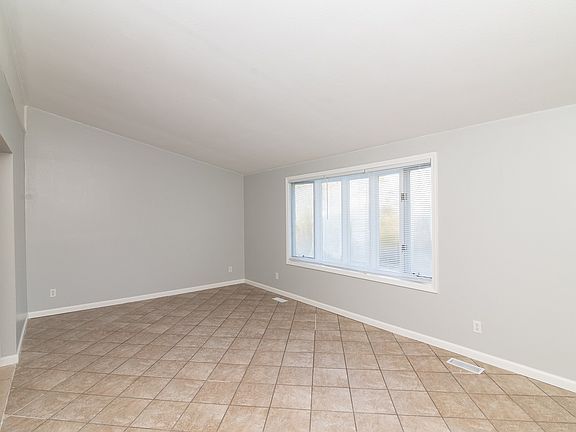 3rd image of 1807 Sherrick Ct APT A