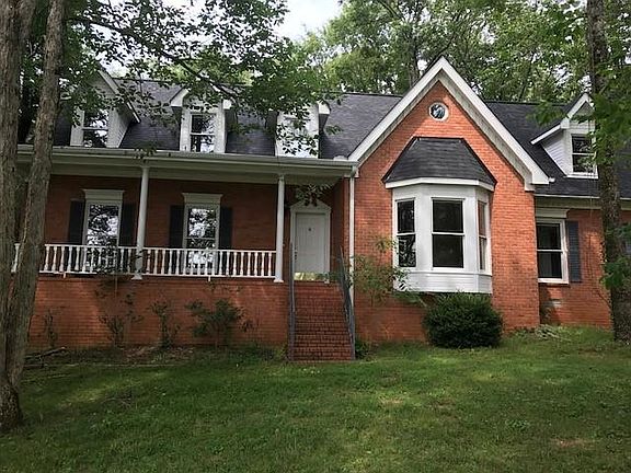 3rd image of 2201 Brandywood Dr