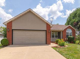 3212 Hunters Way, Shiloh, IL 62221