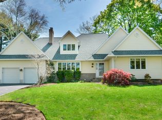 116 Yantacaw Brook Rd, Montclair, NJ 07043