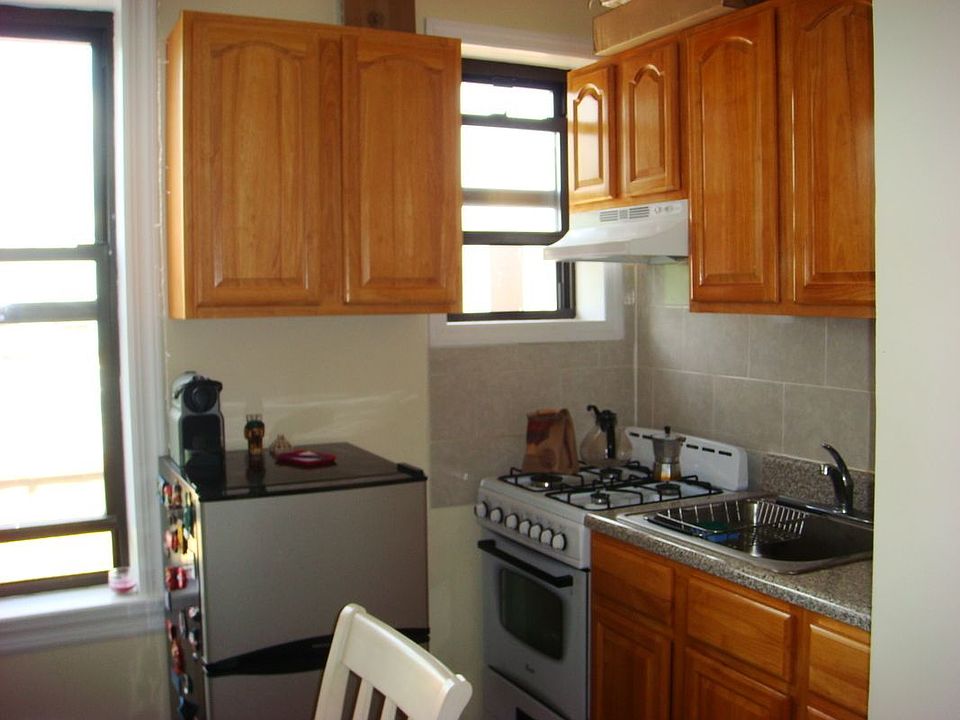 1st image of 2558 35th St APT B3