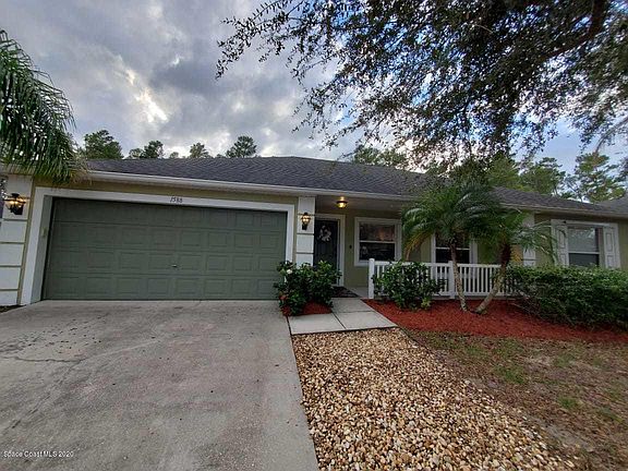 2nd image of 1588 Fuji Dr