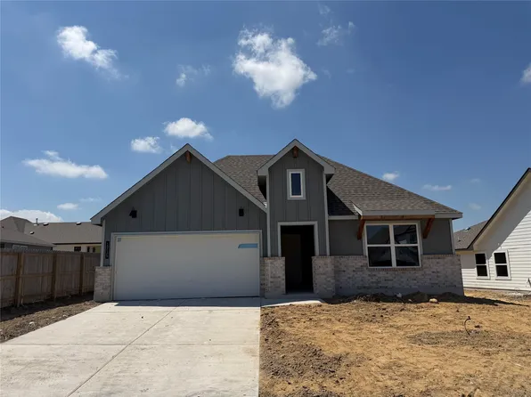 1715 San Jacinto Dr, Brenham, TX 77833