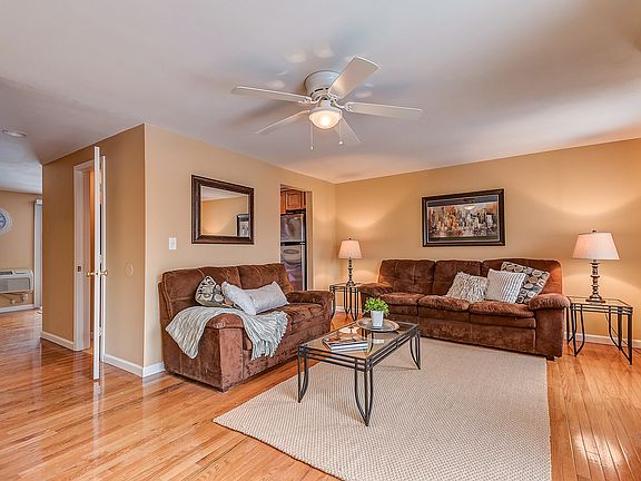 2nd image of 260 Robert Dr #205