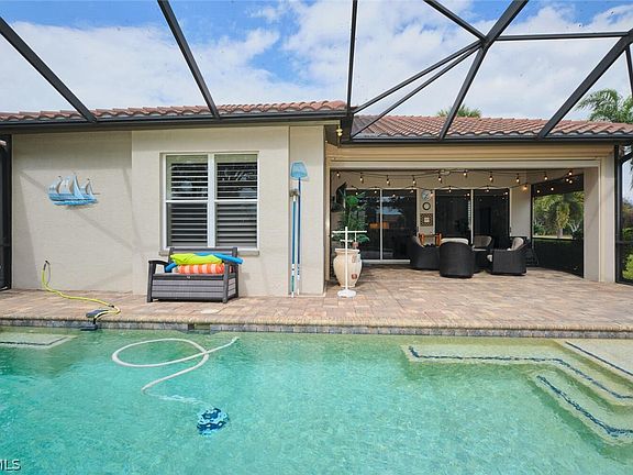 4th image of 16412 Willowcrest Way