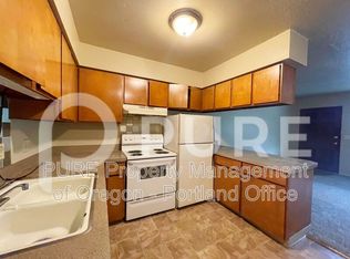 1135 SE 27th Ave, Portland, OR 97214