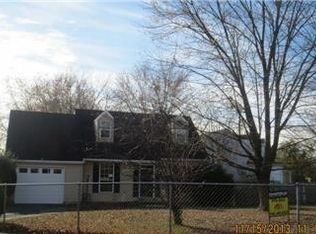 5669 Roundtree Dr, Woodbridge, VA 22193