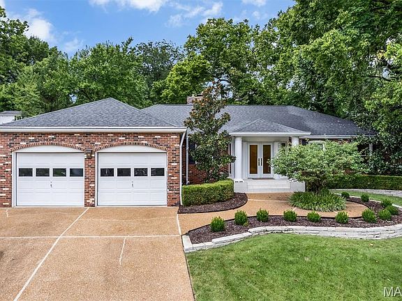 2nd image of 2345 Maybrook Ln
