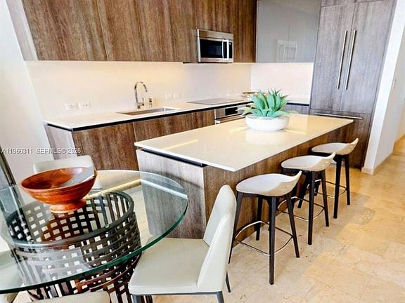 4th image of 88 SW 7th St APT 3006