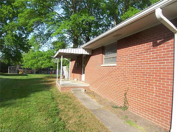 2nd image of 106 Morningside Cir