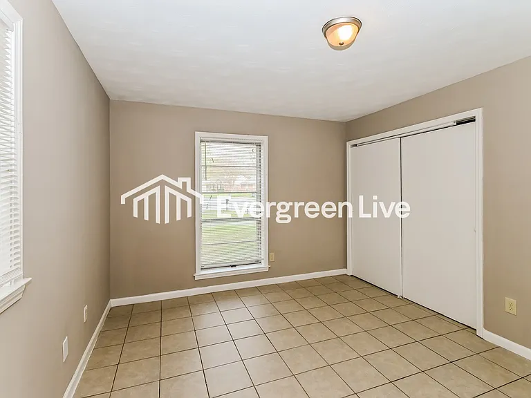 5323 Sunnyside Cv — Photo 9