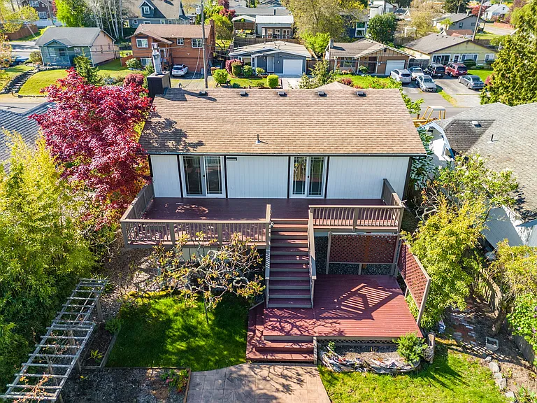5709 N 48th St — Photo 38