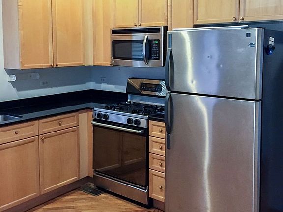 2nd image of 2737 N Wayne Ave #N2