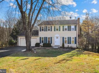 2607 Seskey Glen Ct, Herndon, VA 20171