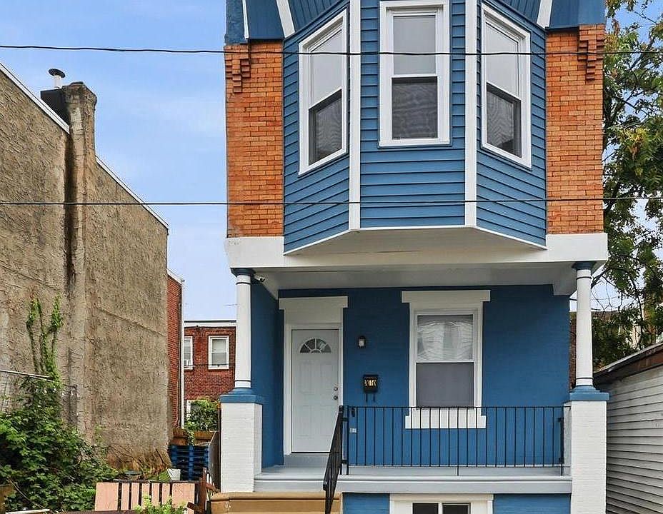 1st image of 2010 S Alden St