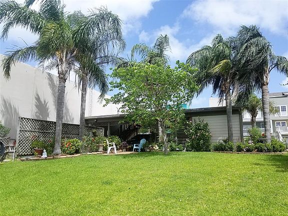 3rd image of 50 Harbor Cir