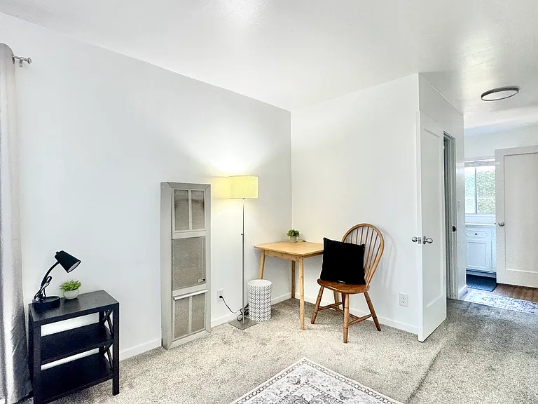 810 Miller Ave — Photo 11