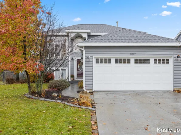 3027 Burritt St NW, Grand Rapids, MI 49504