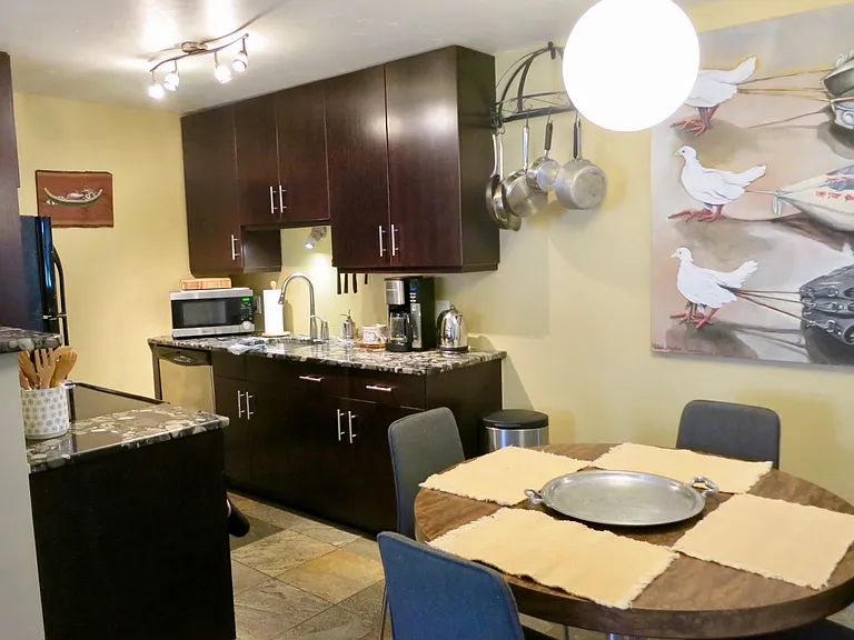 998 W Beaver Creek Blvd #B208 — Photo 3