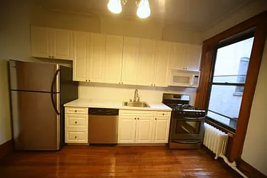 Rented by Metropolitan Realty