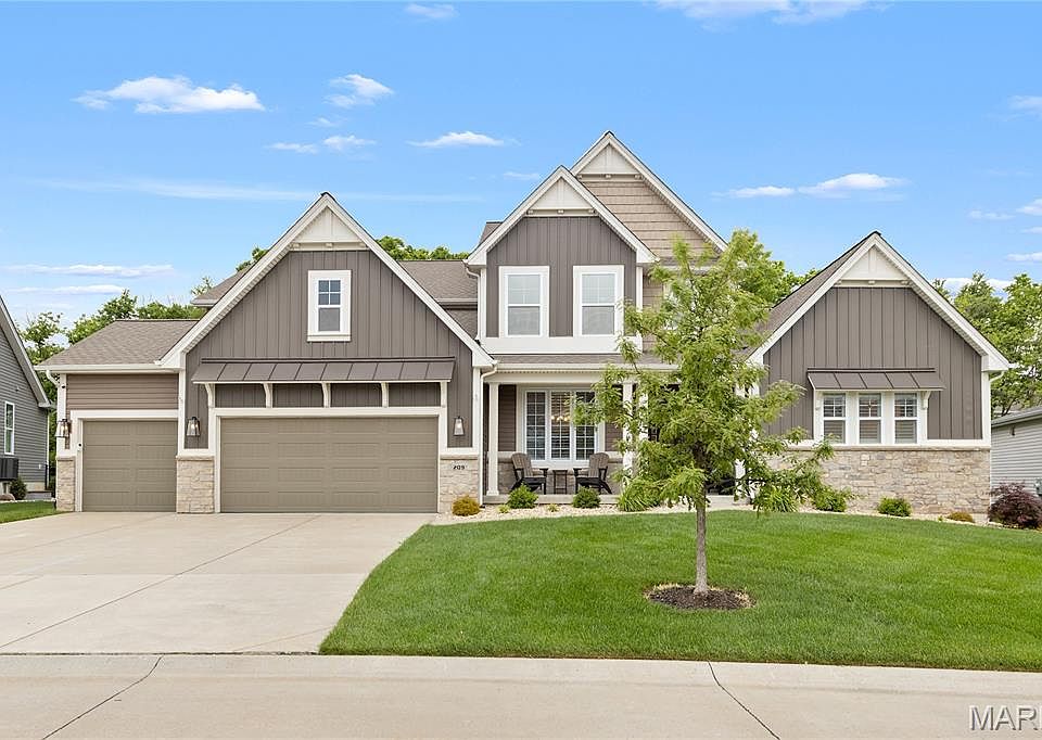 1st image of 209 Castle Stuart Ct