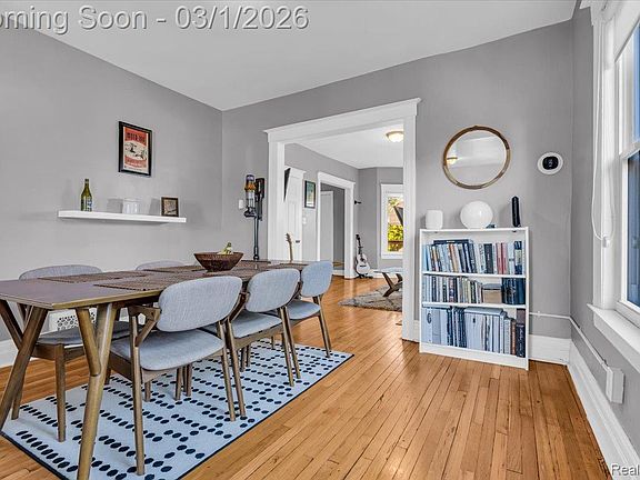 2nd image of 1202 Lawrence St