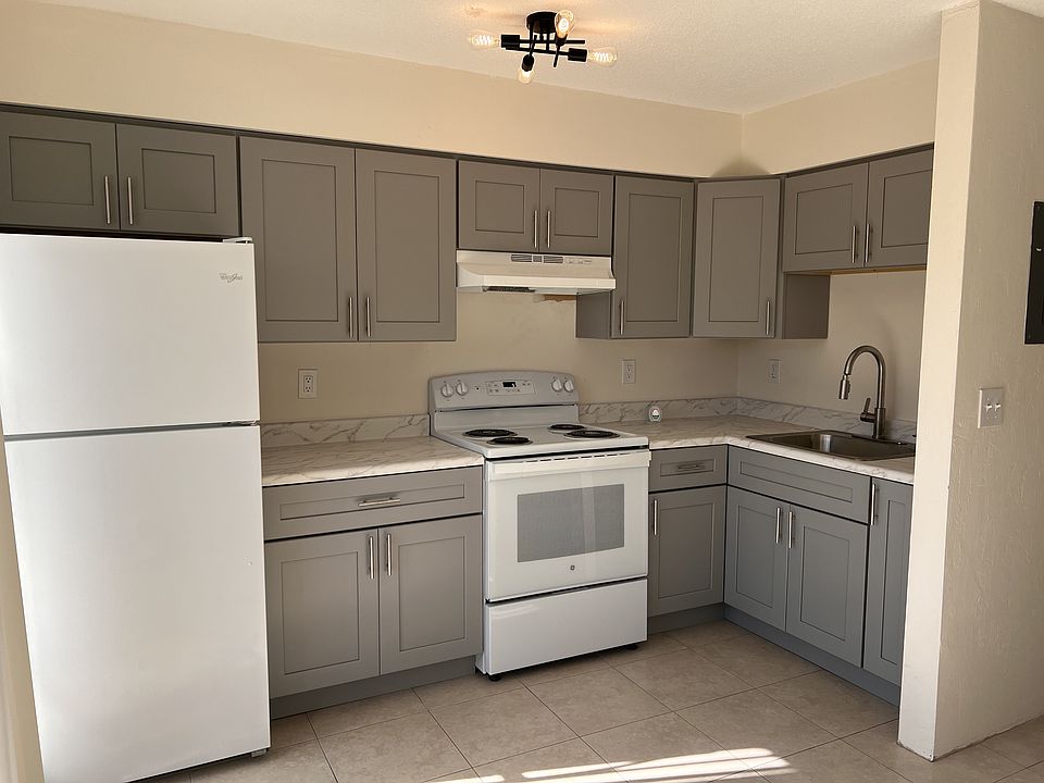 1st image of 1351 S Ridgewood Ave #1-1-2