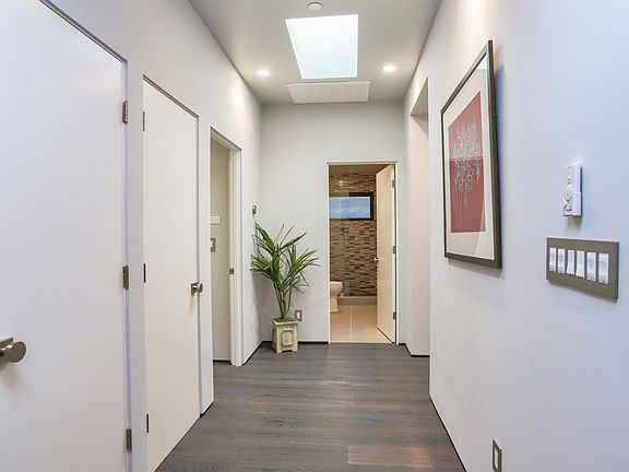 3rd image of 655 Gilbert Ave