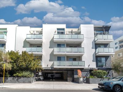 7133 Hawthorn Ave APT 206, Los Angeles, CA, 90046