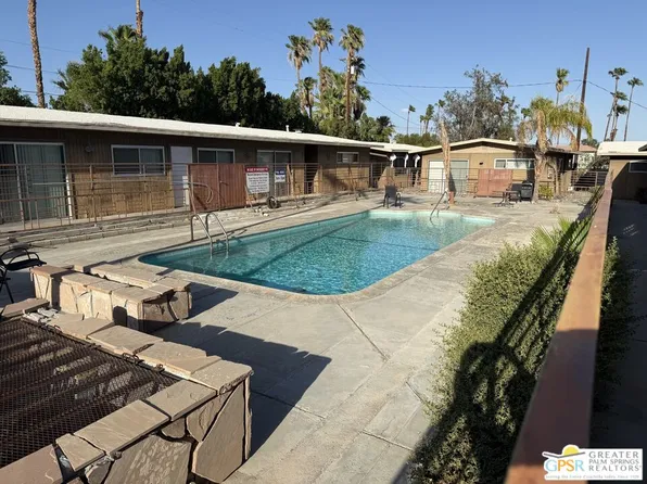366 W Mariscal Rd APT 2, Palm Springs, CA 92262