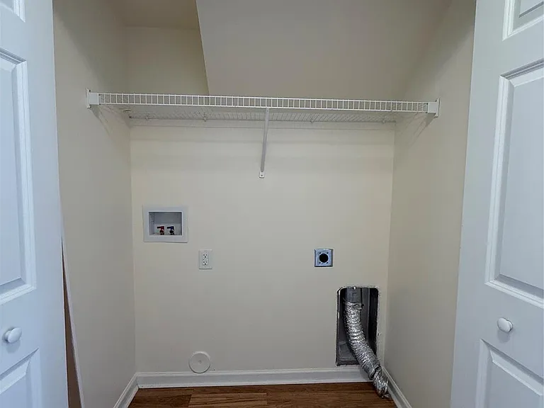 1416 River Dr — Photo 5