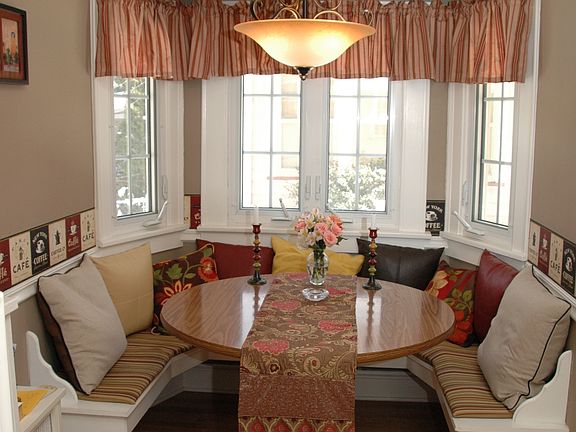 Breakfast Nook