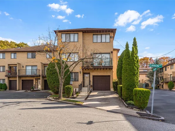 17 Gregory Lane #A, Staten Island, NY 10314