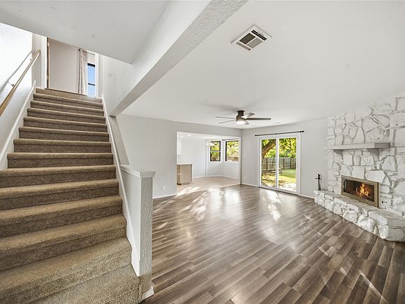 4th image of 2938 W 65th St