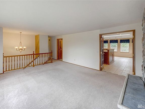 5th image of 5515 172nd St SW