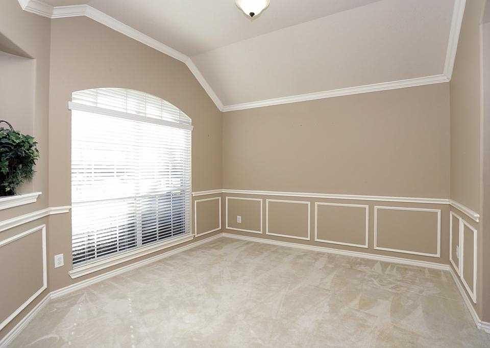 1st image of 511 Richter Ln