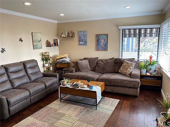 5th image of 942 W Paseo Del Mar