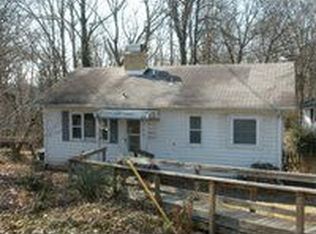 101 Ogden Ln, Oak Ridge, TN 37830