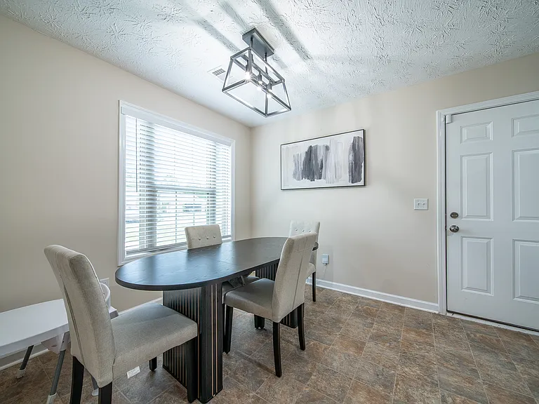 5788 Sandy View Dr — Photo 5