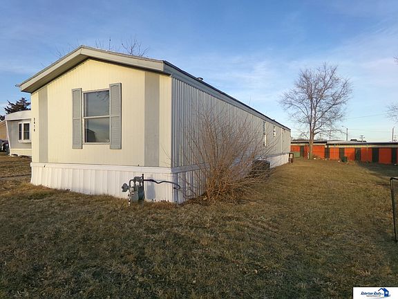 2nd image of 2418 Arapahoe Trl