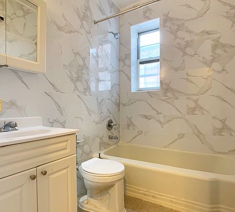 4th image of 2650 Ocean Ave #6