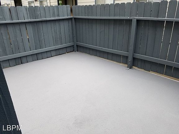 5th image of 55 N Mar Vista Ave APT 27