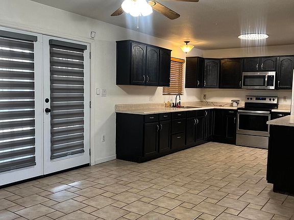 3rd image of 5337 W CORONADO Road