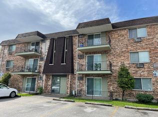 3050 178th St #3D, Lansing, IL 60438