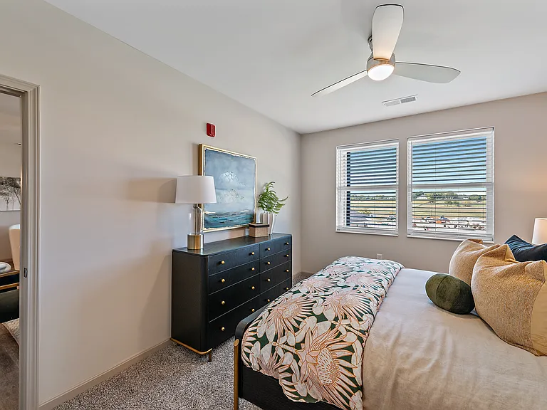 19Nineteen Promenade — Photo 156
