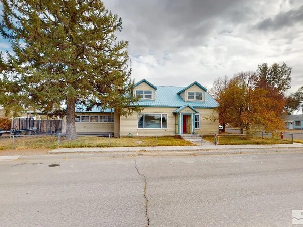 382 S Humboldt St, Battle Mountain, NV 89820