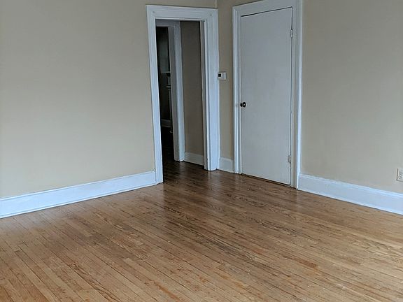 3rd image of 105 Philip St #2