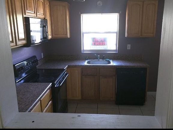 2nd image of 1540 Kings Ct