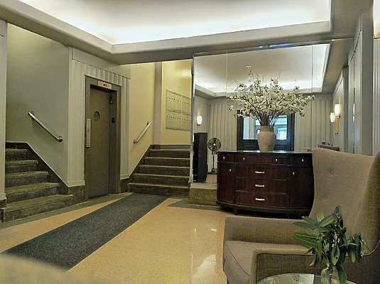 Sold by Nest Seekers International | media 7