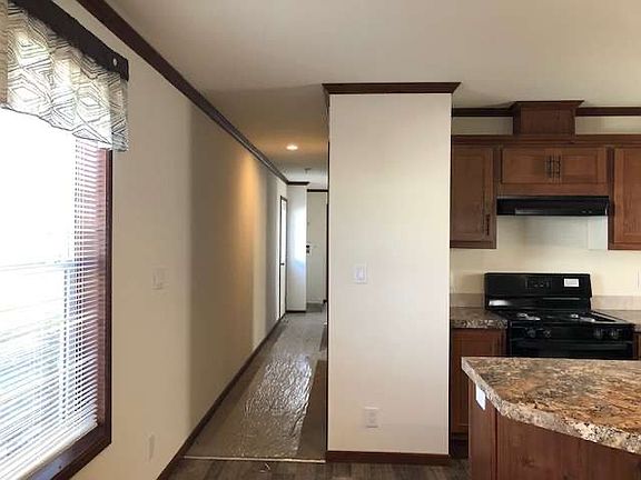 2nd image of 6930 NE 56th St